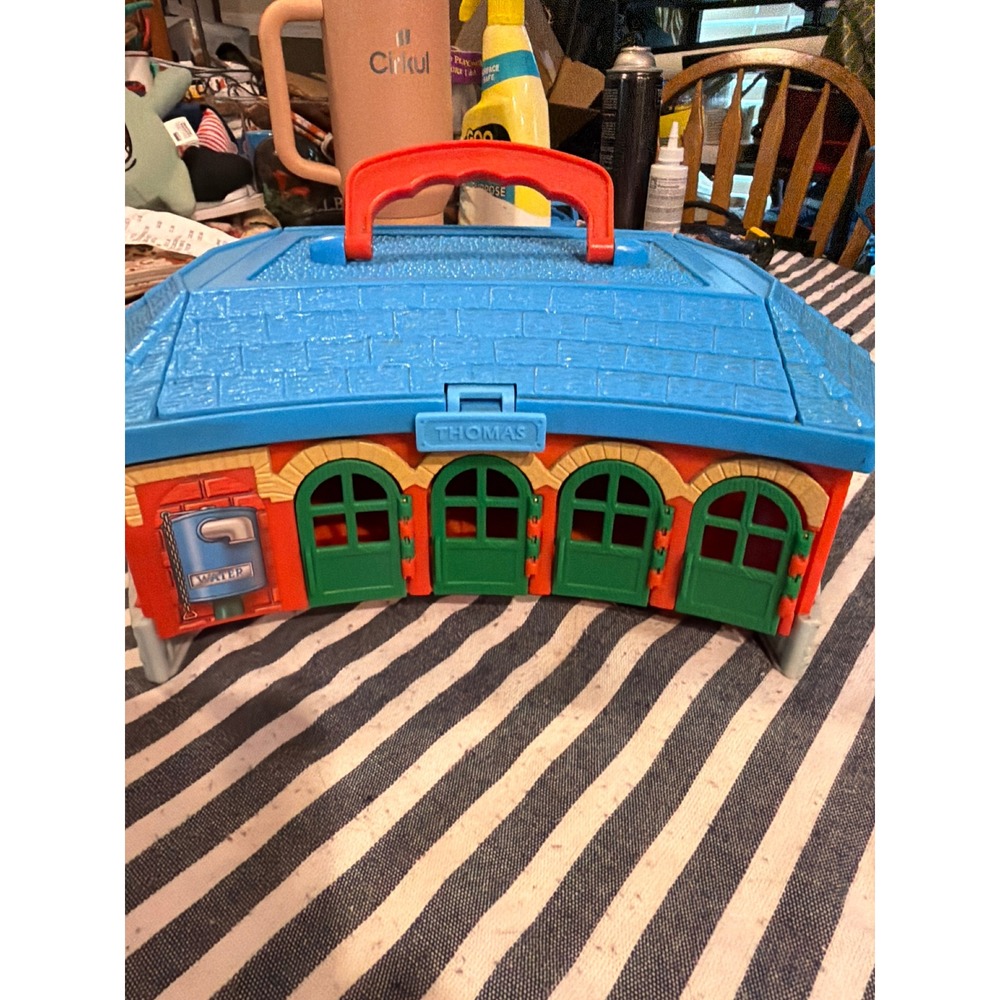 Learning Curve Thomas & Friends Wooden Railway Tidmouth Sheds Carry Case 2002
